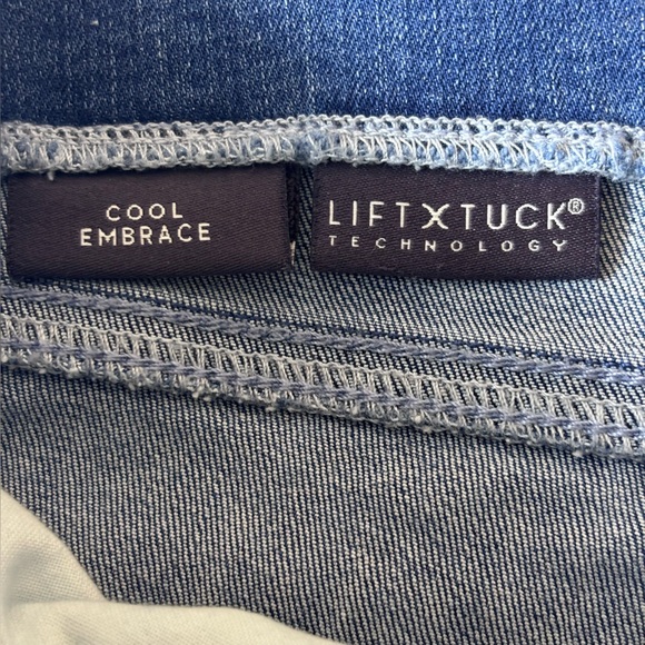 NYDJ Lift Tuck Cropped Jeans Cool Embrace Pull On Stretch Straight Leg Capri 8P - Picture 9 of 15